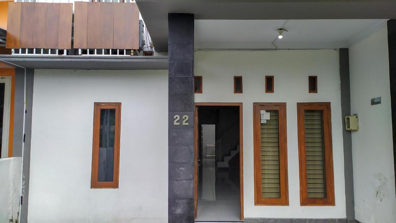 Omah Leren Mitra Reddoorz Near Gembiraloka Zoo Yogyakarta 호텔 외부 사진