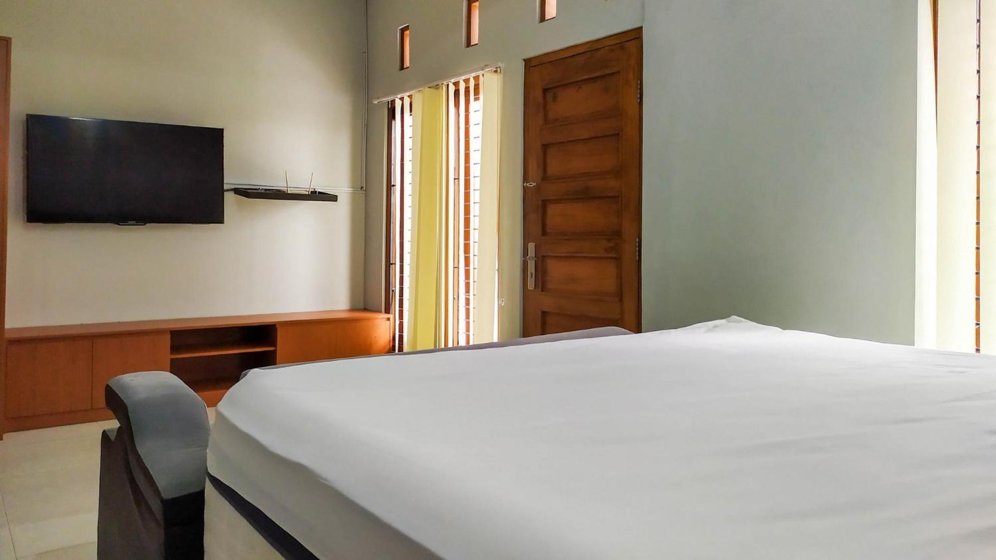 Omah Leren Mitra Reddoorz Near Gembiraloka Zoo Yogyakarta 호텔 외부 사진